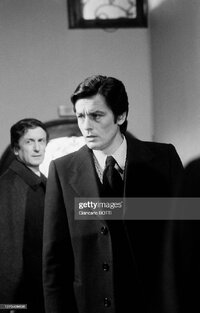 alain-delon-et-claude-rich-lors-du-tournage-du-film-la-race-des-seigneurs-réalisé-par-pierre.jpg