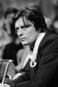 catwalk_yourself_alain_delon.jpg