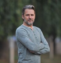 dragan-micanovic-991x1024.jpg