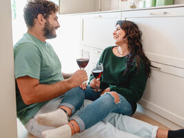 20230216_RedWineChoc_shopify.jpg