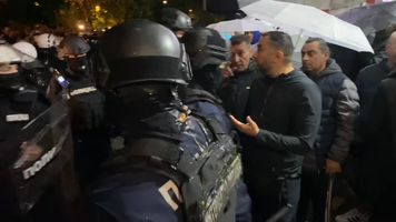 Studio Don Quixote - Uživo protest Novi Sad bulevar 2 [0yLt9XLJCgM - 699x393 - 3h21m22s].png