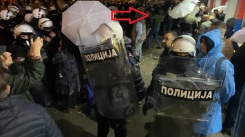 Studio 1Don Quixote - Uživo protest Novi Sad bulevar 2 [0yLt9XLJCgM - 699x393 - 4h25m00s].jpg