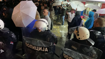 Studio Don Quixote - Uživo protest Novi Sad bulevar 2 [0yLt9XLJCgM - 699x393 - 4h36m12s](3).png