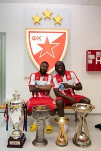 609970624_zvezdasampioniigraci6(1).thumb.jpg.423df40cb5fe935802a9f1341178f034.jpg