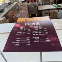 b2580e99-034d-4a91-a241-38c72dfdd7d7.jpg