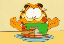 eating-a-lasagna-garfield.gif