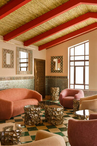 1749470028-Vermelho-salon-indio-683x1024.jpg