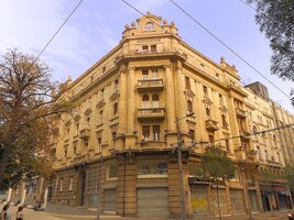1280px-Zgrada_u_Ul._M._Tita_1[1].JPG