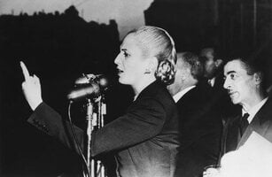 t_2166385_eva_peron_pinkjeca_cool_v.jpg