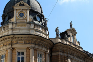 Ljubljana_-_Pošta_Slovenije_d.o.o._(48865010922) (1).jpg